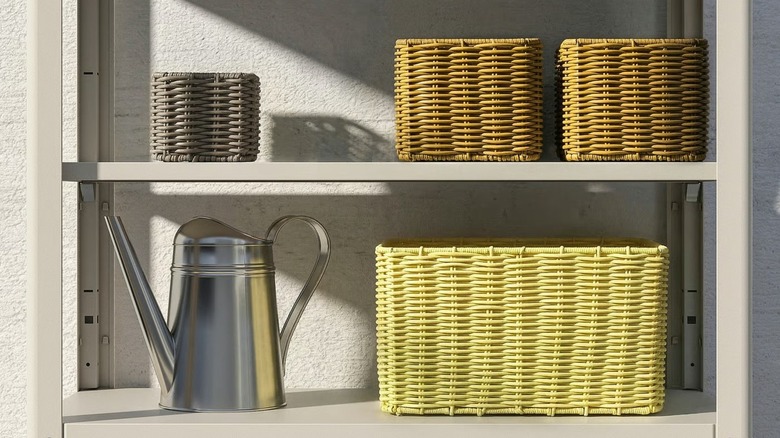 DJURTRÄNARE Basket on outdoor IKEA shelves