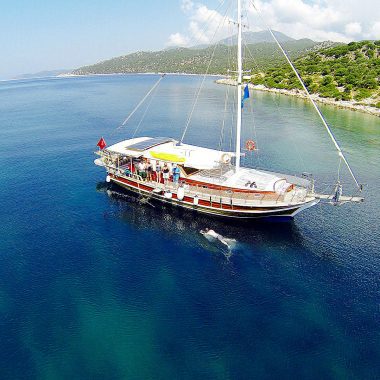 Evita_Boat_Charters