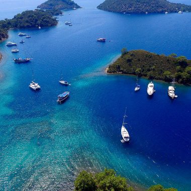 Exclusive_Yacht_Charters