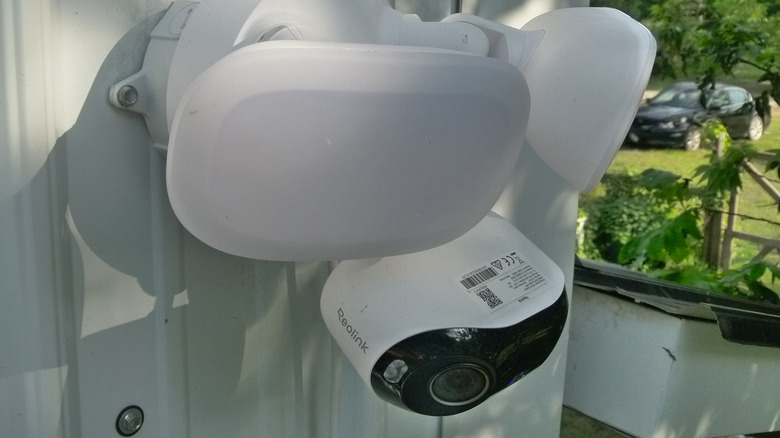 The Reolink Elite Floodlight WiFi
