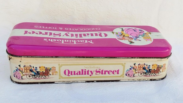Vintage Mackintosh Quality Street tin