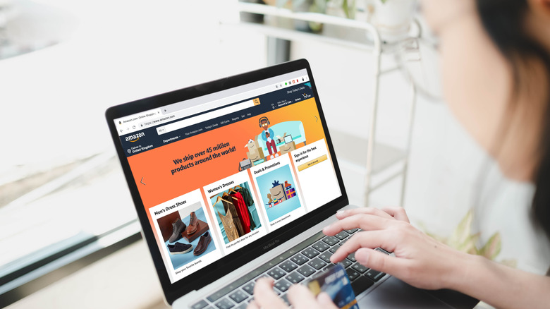Person looking at Amazon website