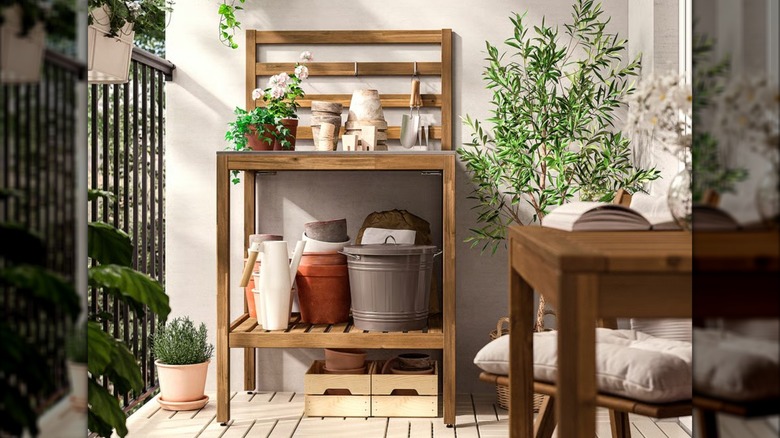 NÄMMARÖ Open kitchen unit used as potting bench outdoors