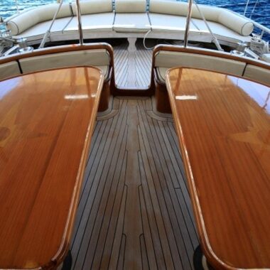 Aegean Clipper 28
