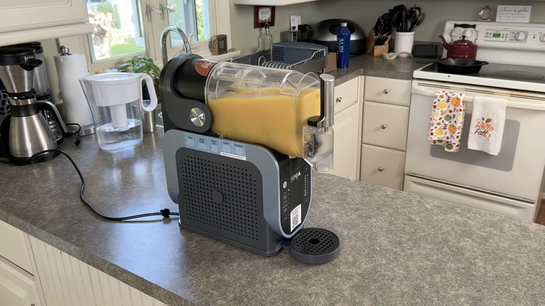 Ninja Slushi making frozen drink